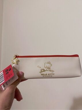 🎀3/$25🎀 Sanrio Hello Kitty Cream Small Pencil Pouch